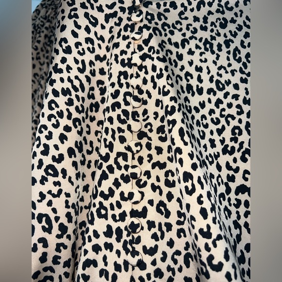 Cheetah long sleeve bodysuit - Picture 4 of 7
